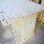 mesa feito com madeira de pallet
